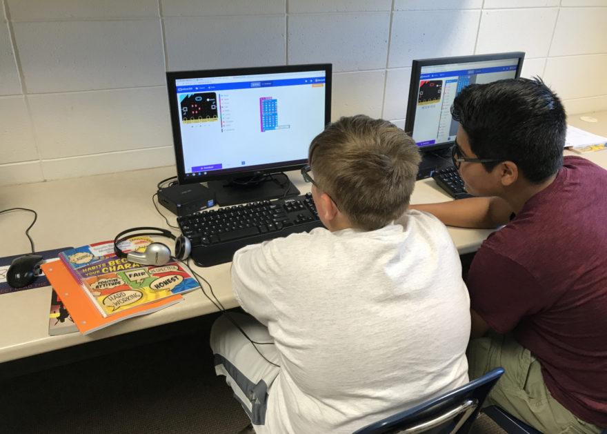 Community and Collaboration in the Middle School CS Classroom PLTW